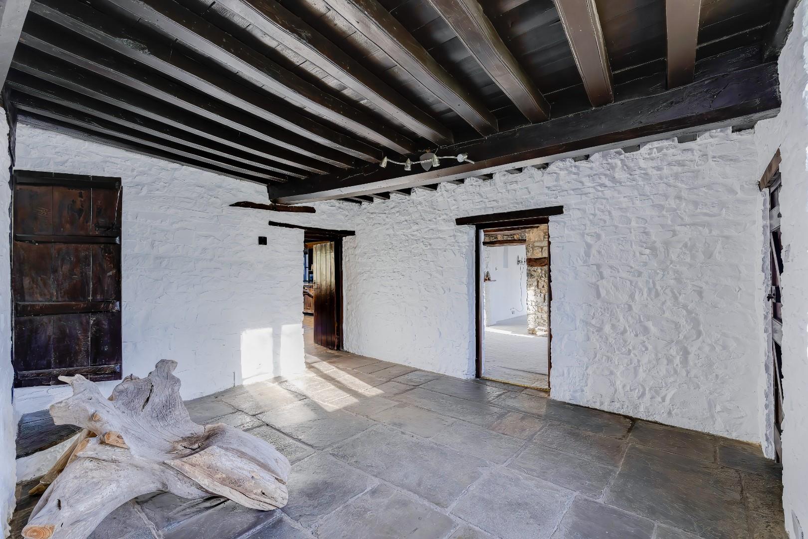 Ty Uchaf, Moulton, Nr Llancarfan, Vale of Glamorgan, CF62 3AB